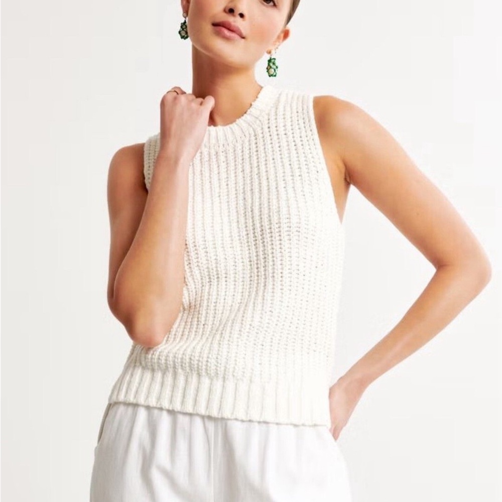 Abercrombie & Fitch | NWOT Easy Shaker White Cable Knit Pullover Sweater